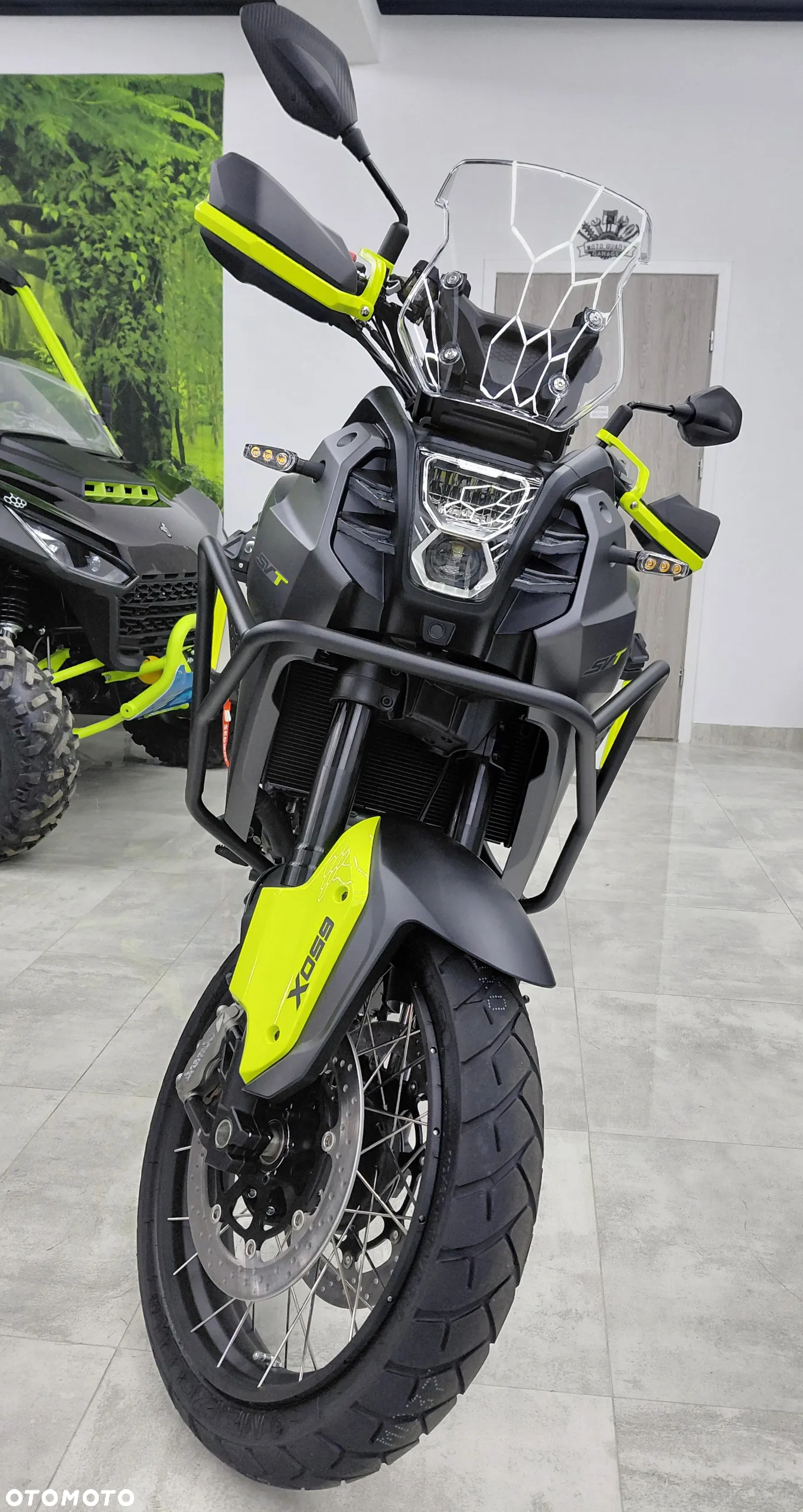 QJMOTOR SVT 650X - 10