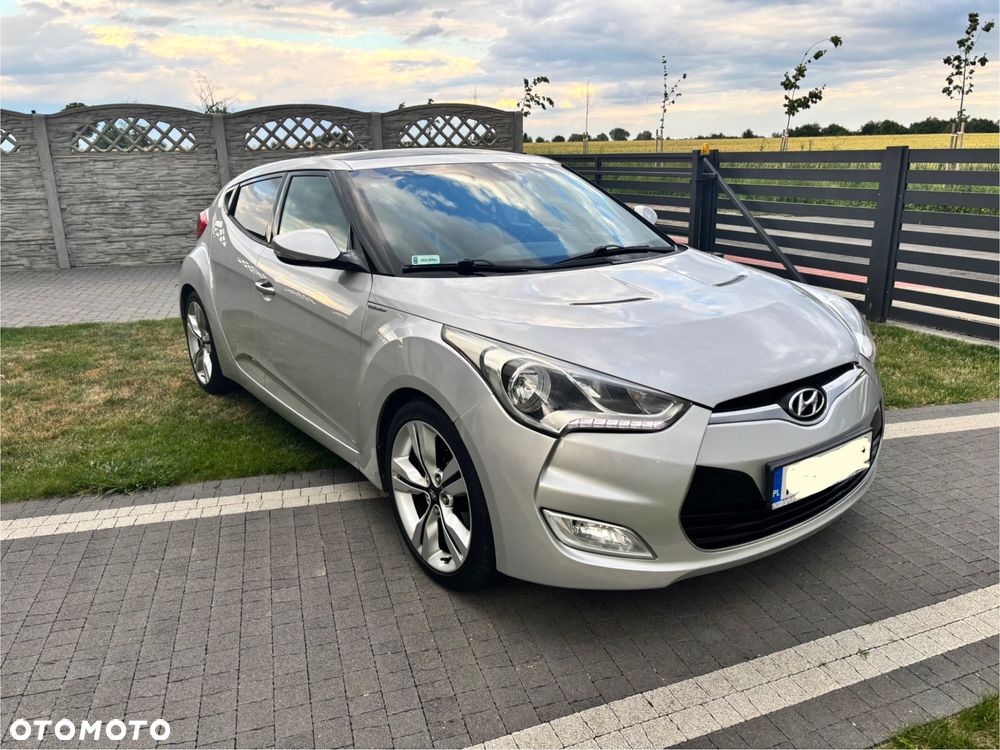 Hyundai Veloster - 5