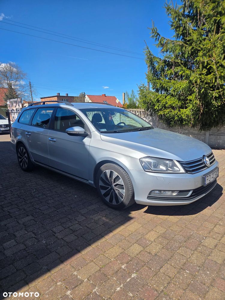 Volkswagen Passat 2.0 TDI Comfortline DSG - 2