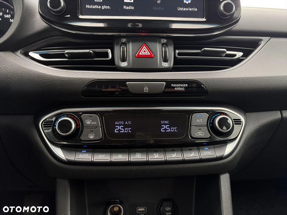 Hyundai i30 1.5 DPI Comfort - 16