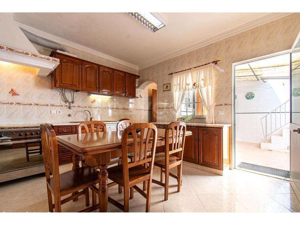 Moradia térrea T2 com pátio e terraço - Vila Real de Santo António - Grande imagem: 5/41