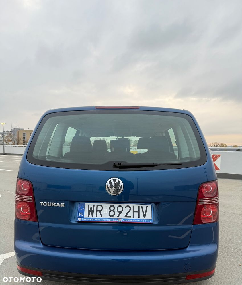 Volkswagen Touran - 5