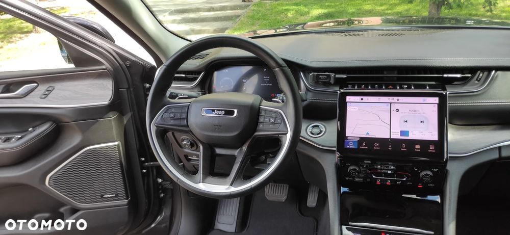Jeep Grand Cherokee - 17