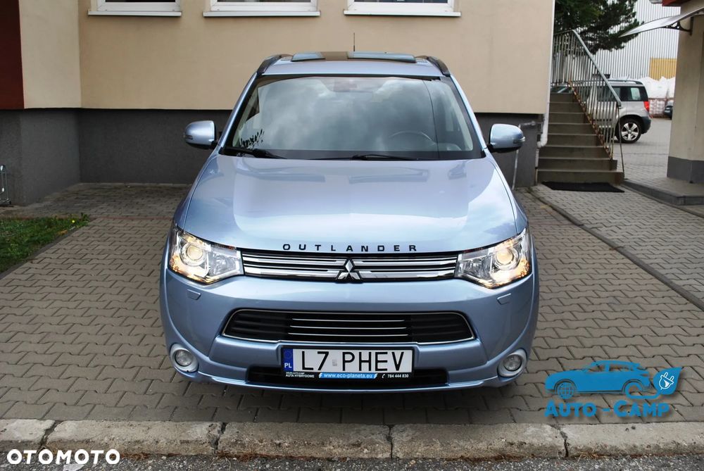 Mitsubishi Outlander Instyle NAVI + - 30