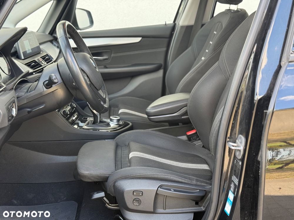 BMW Seria 2 216d GT - 18