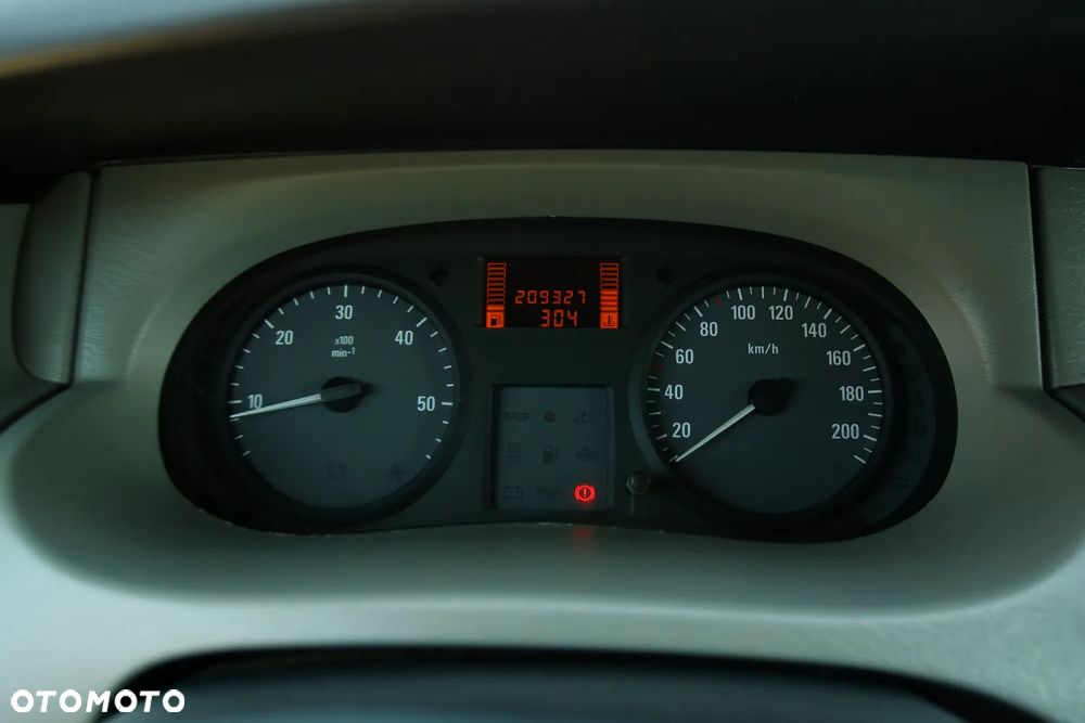 Opel Vivaro - 22
