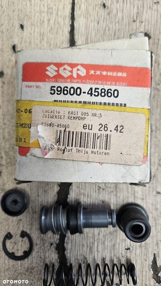 Zestaw naprawczy pompy hamulcowej Suzuki GSX DL GS GSF GSR GSX-R GSX GV RF  59600-45860 - 2