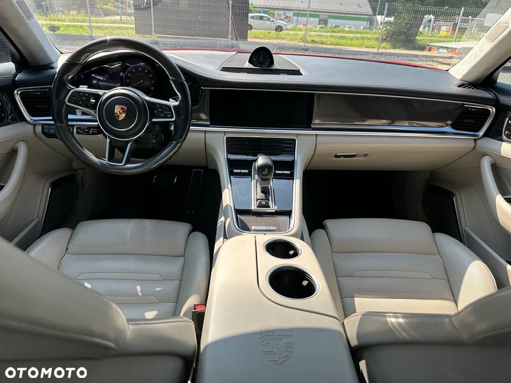 Porsche Panamera - 11