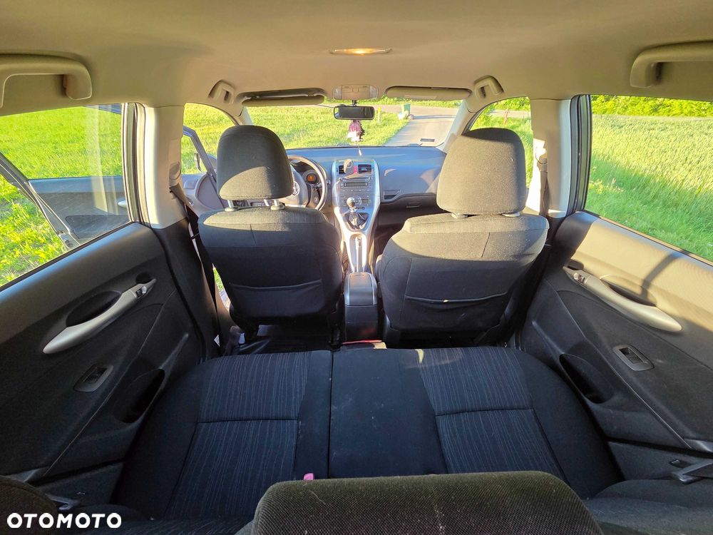 Toyota Auris - 7