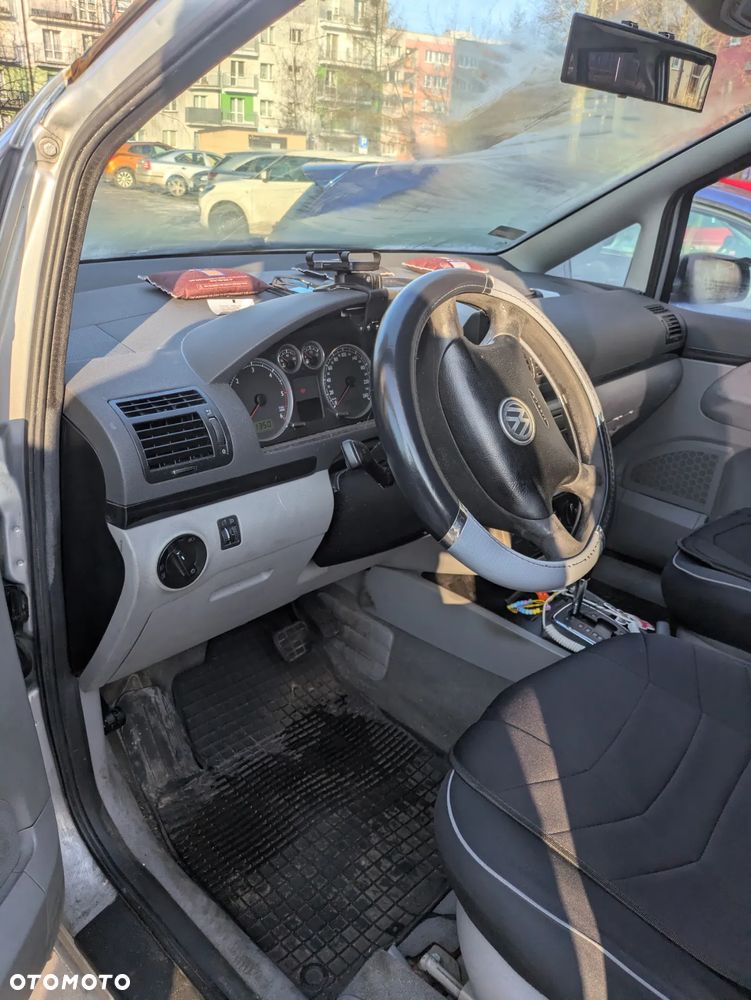 Volkswagen Sharan 1.9 TDI Comfortline Tiptr - 14