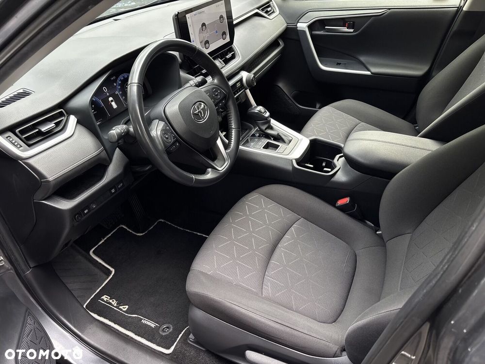 Toyota RAV4 - 16