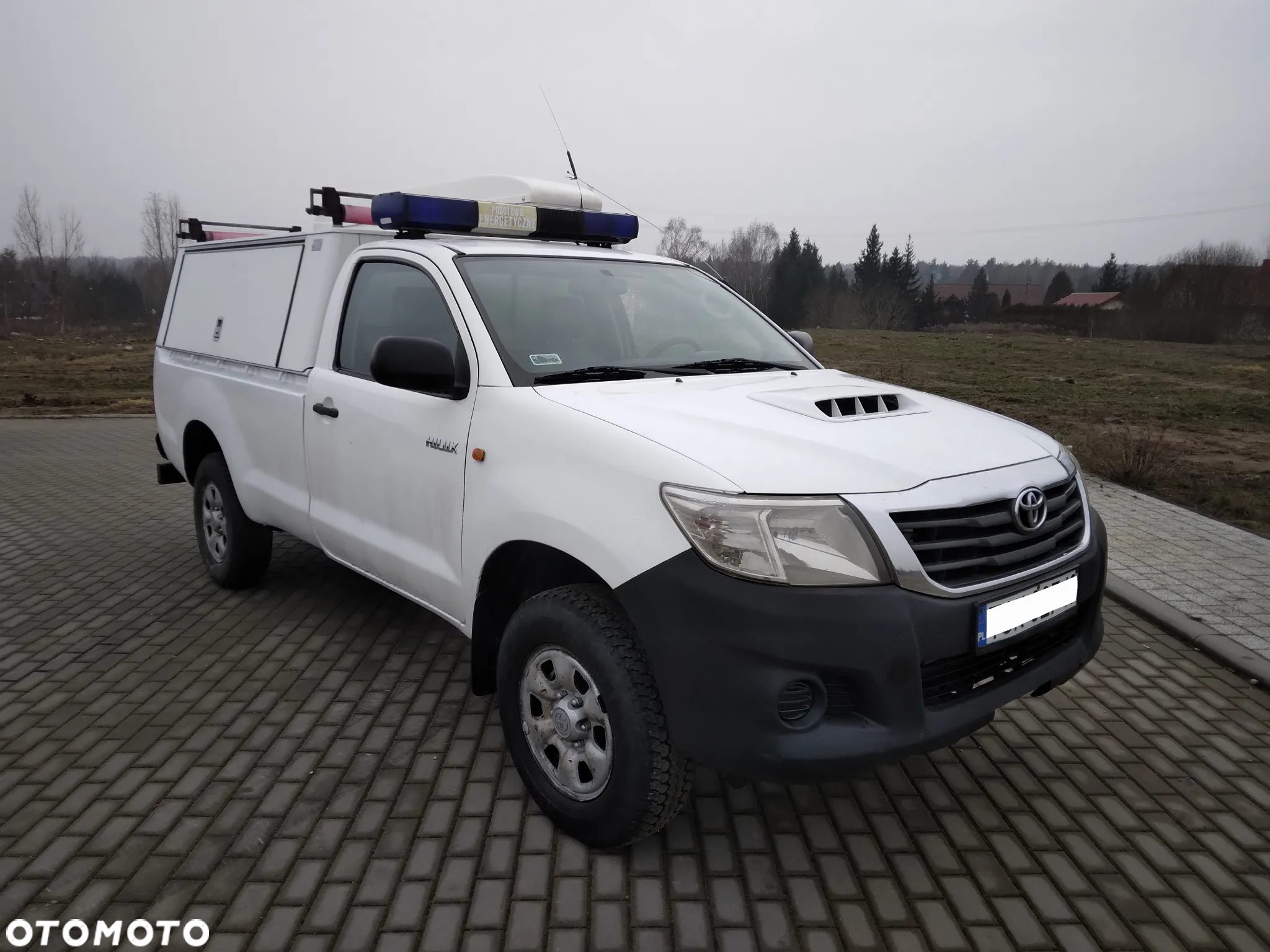 Toyota Hilux 2.5 D-4D DL 2os - 2