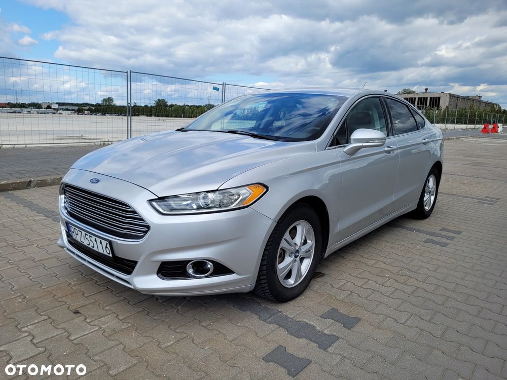Ford Fusion - 2