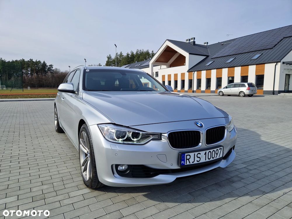 BMW Seria 3 320d xDrive - 2