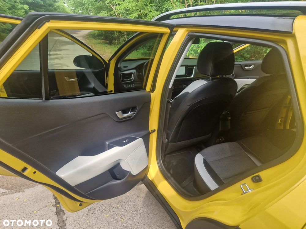 Kia Stonic 1.6 CRDi Platinum Edition - 24