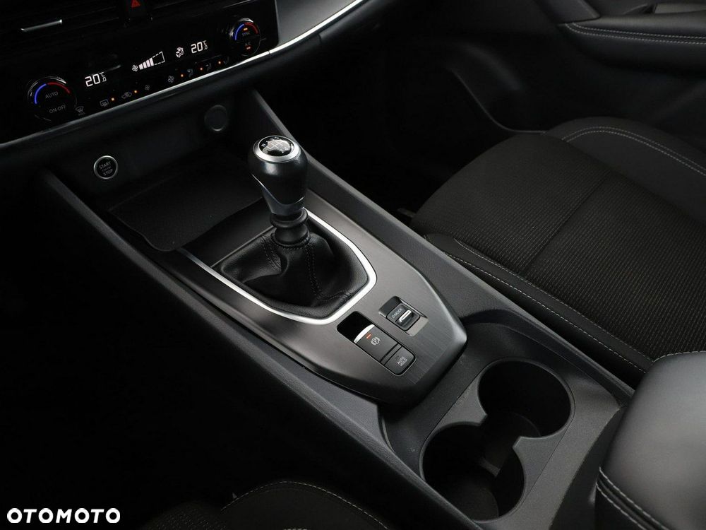 Nissan Qashqai 1.3 DIG-T MHEV Acenta - 27