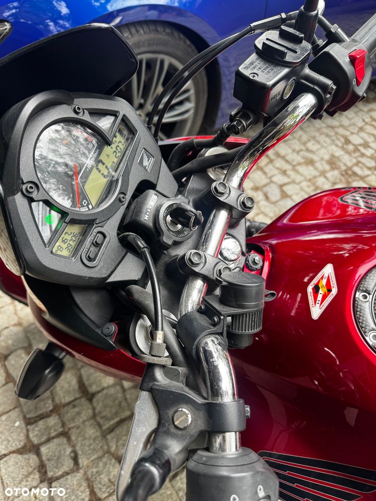 Honda Hornet - 2