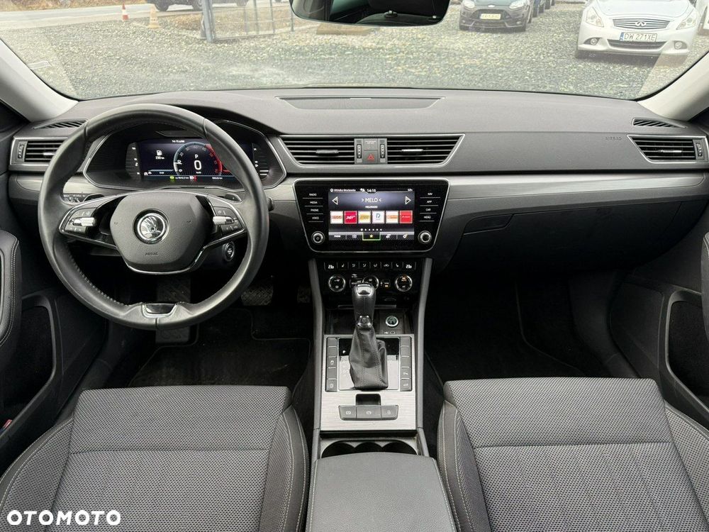 Skoda Superb 2.0 TDI SCR Style DSG - 4