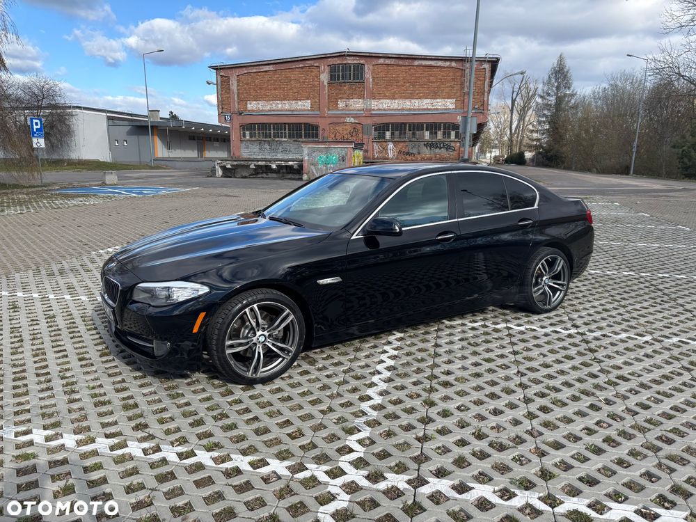 BMW Seria 5 528i - 1