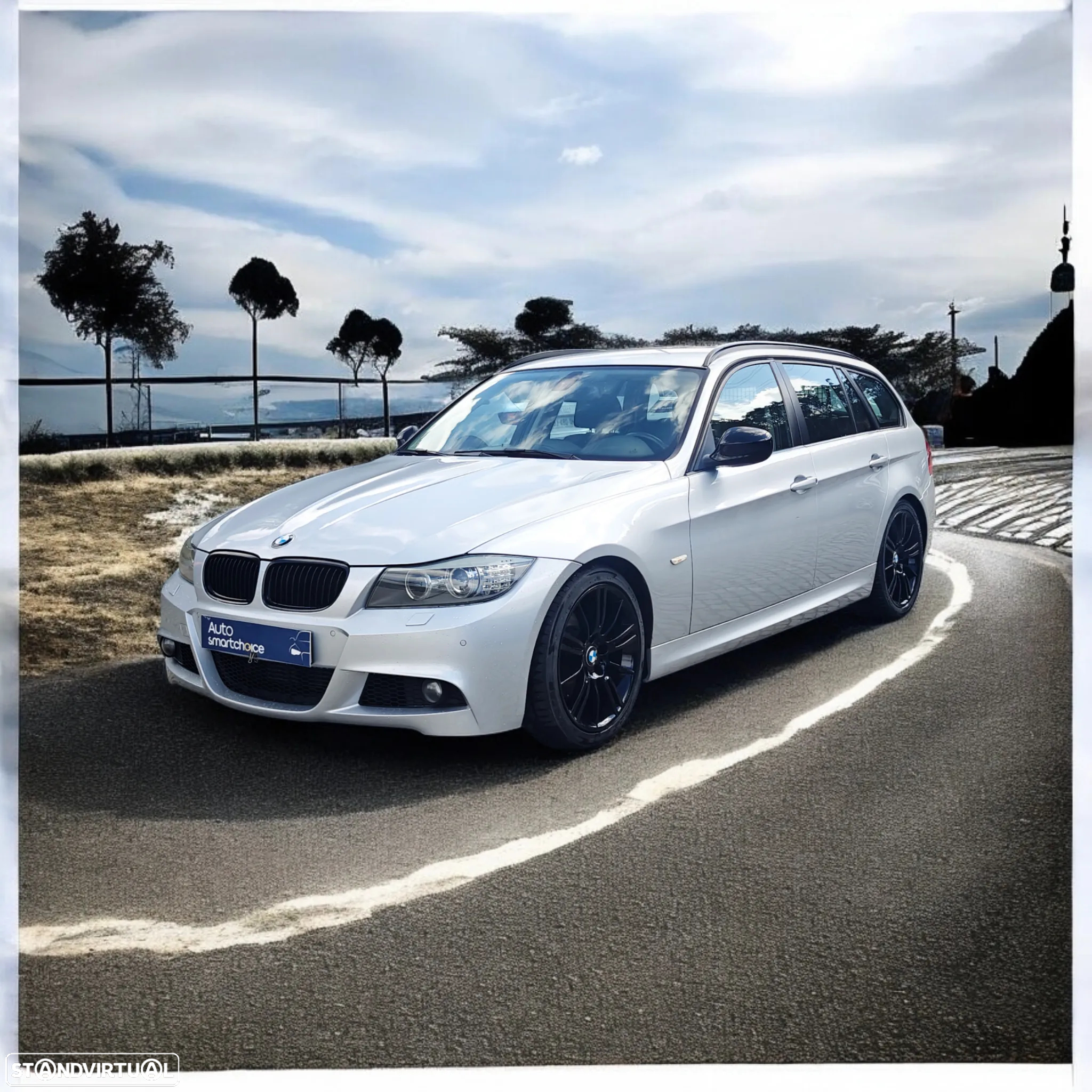 BMW 320 d Touring Pack M - 2