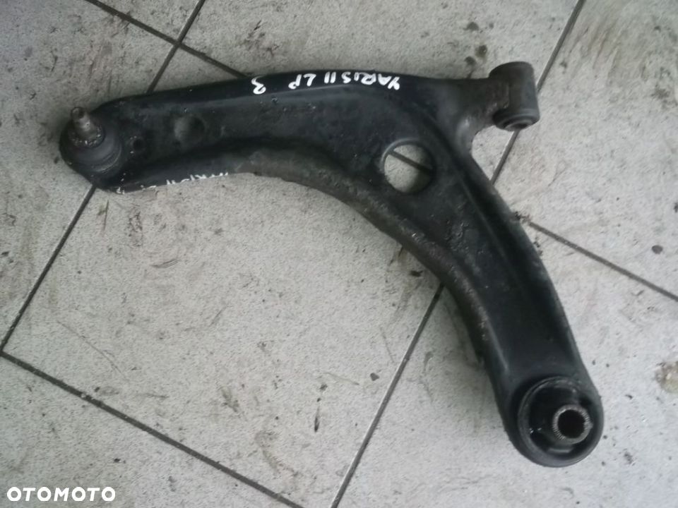 WAHACZ LEWY PRAWY TOYOTA YARIS II III 2006- 1.0 1.3 1.4 - 1