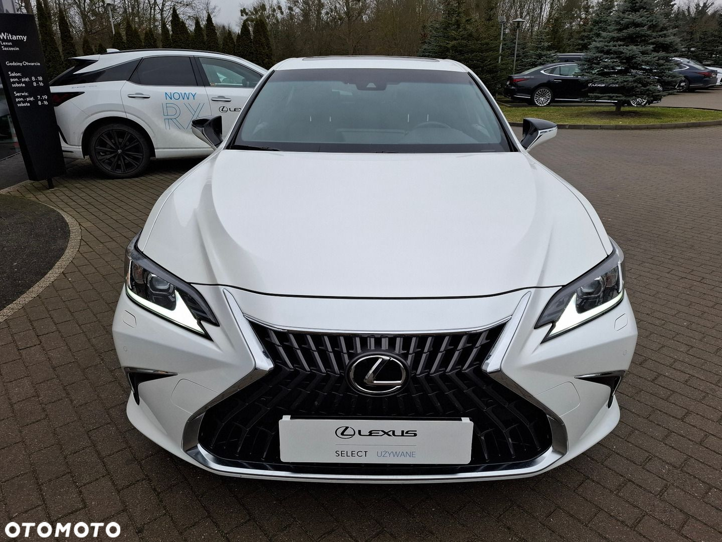 Lexus ES - 8