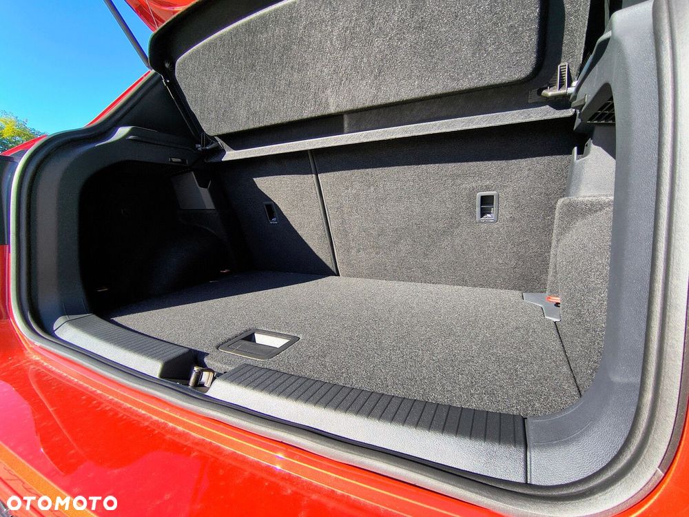 Volkswagen T-Cross 1.0 TSI R-Line Plus DSG - 27