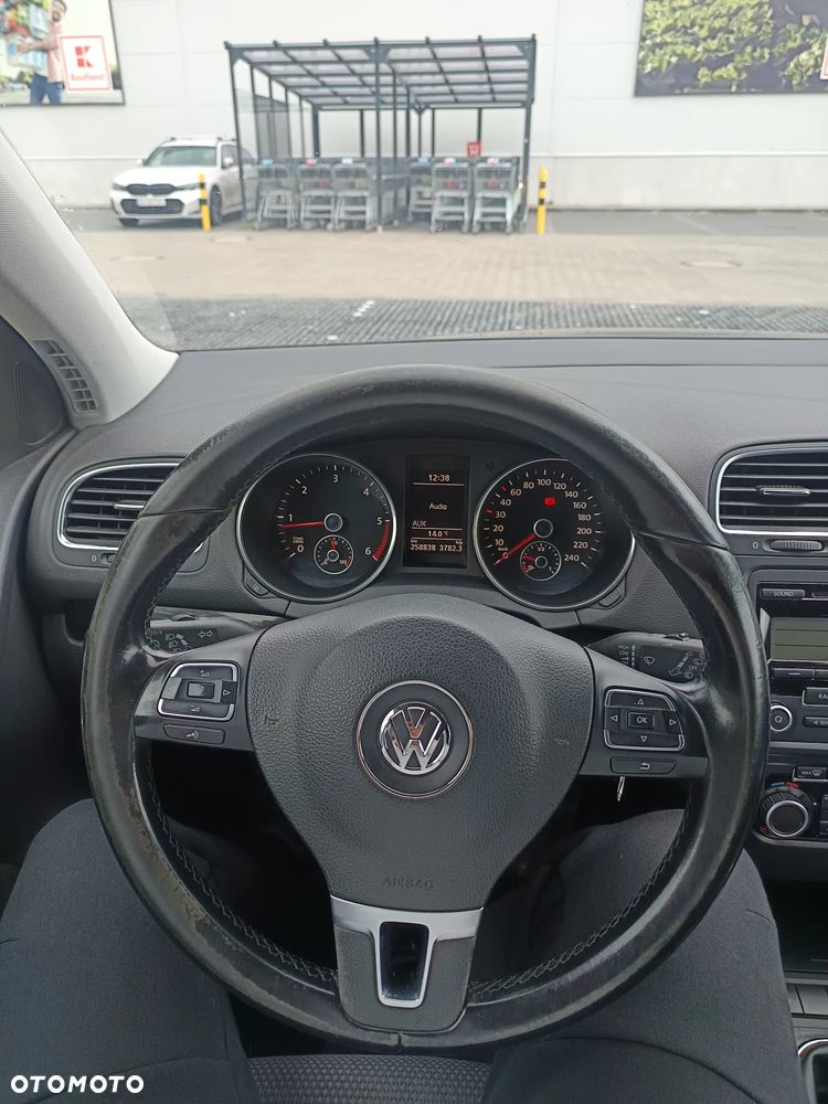 Volkswagen Golf 2.0 TDI 4Motion Comfortline - 10