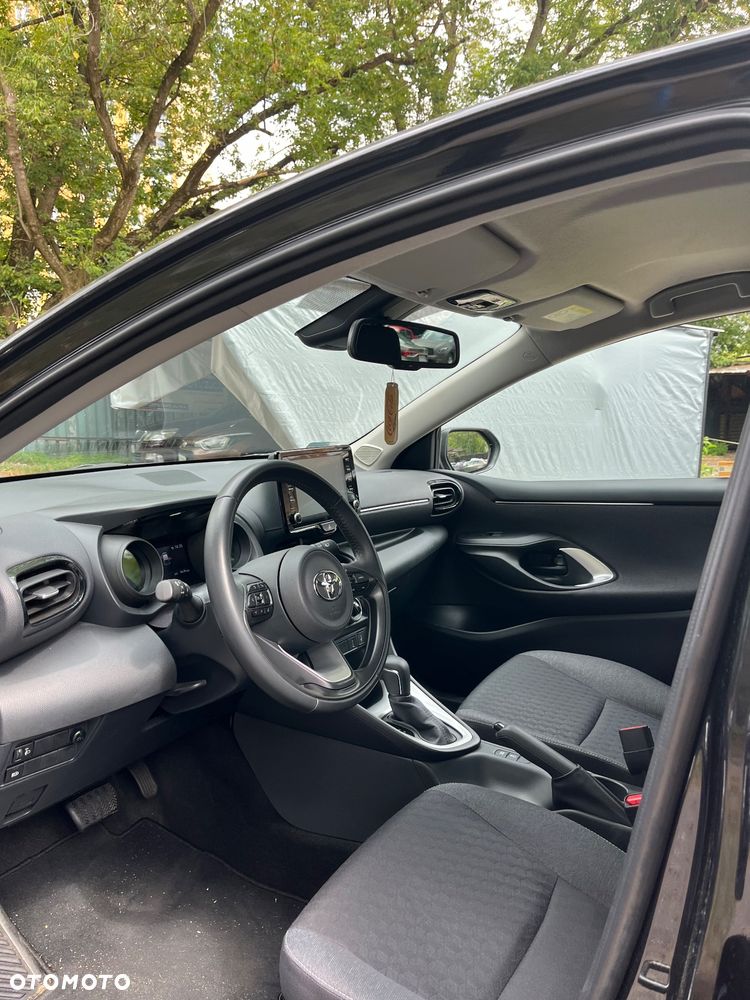 Toyota Yaris 1.5 Comfort CVT - 12