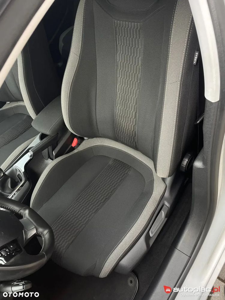 Peugeot 308 1.2 PureTech Allure S&S - 10