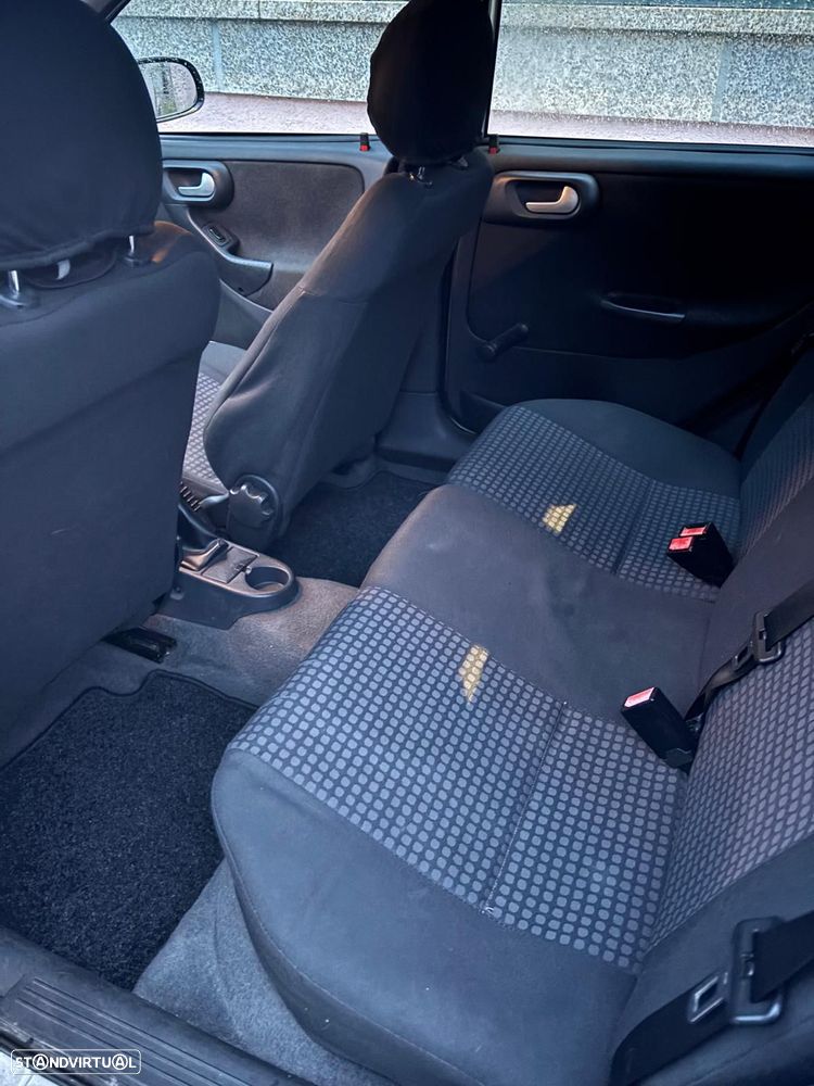 Opel Corsa 1.3 CDTi Essentia - 4