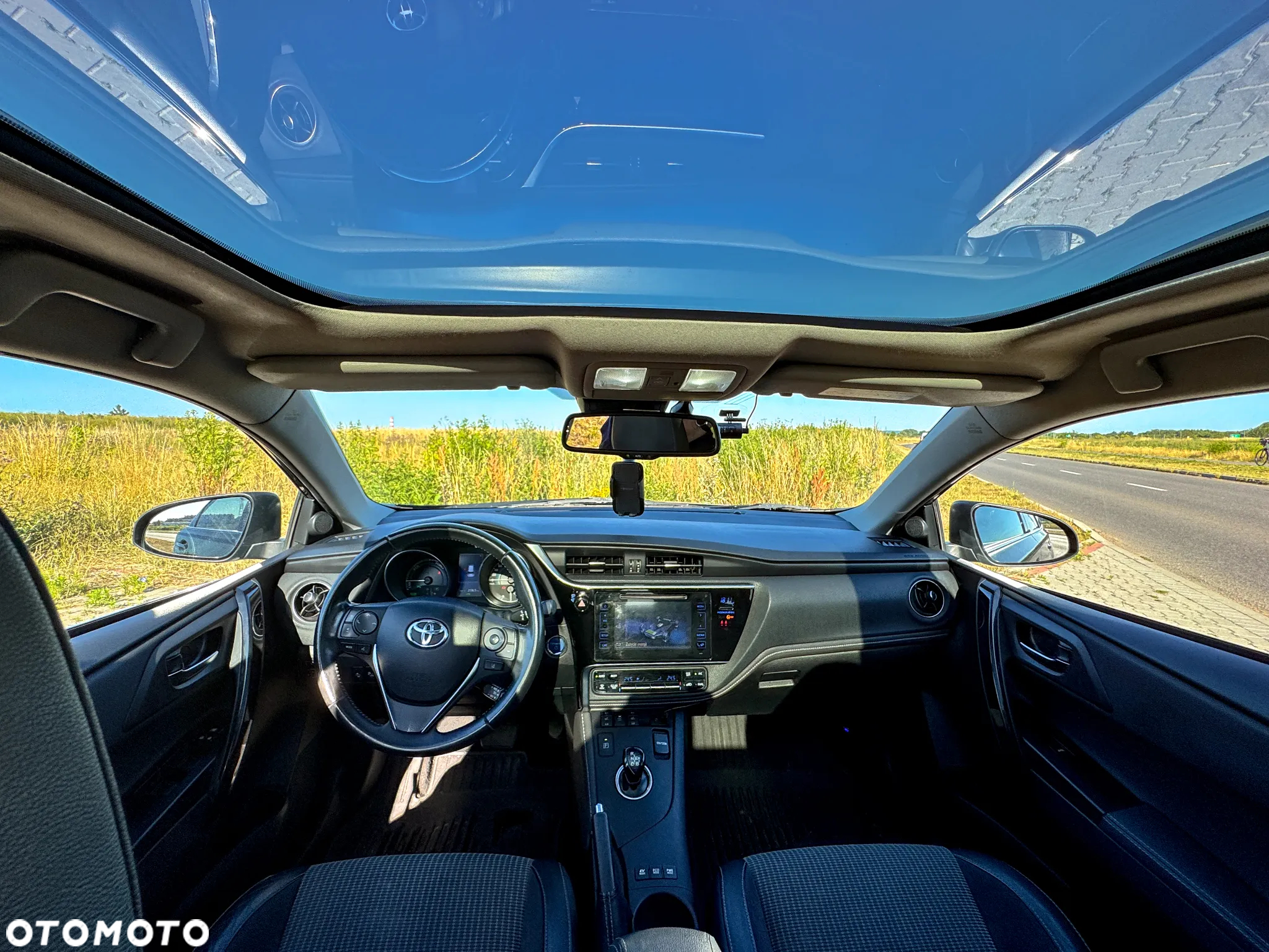 Toyota Auris Hybrid 135 Prestige - 2