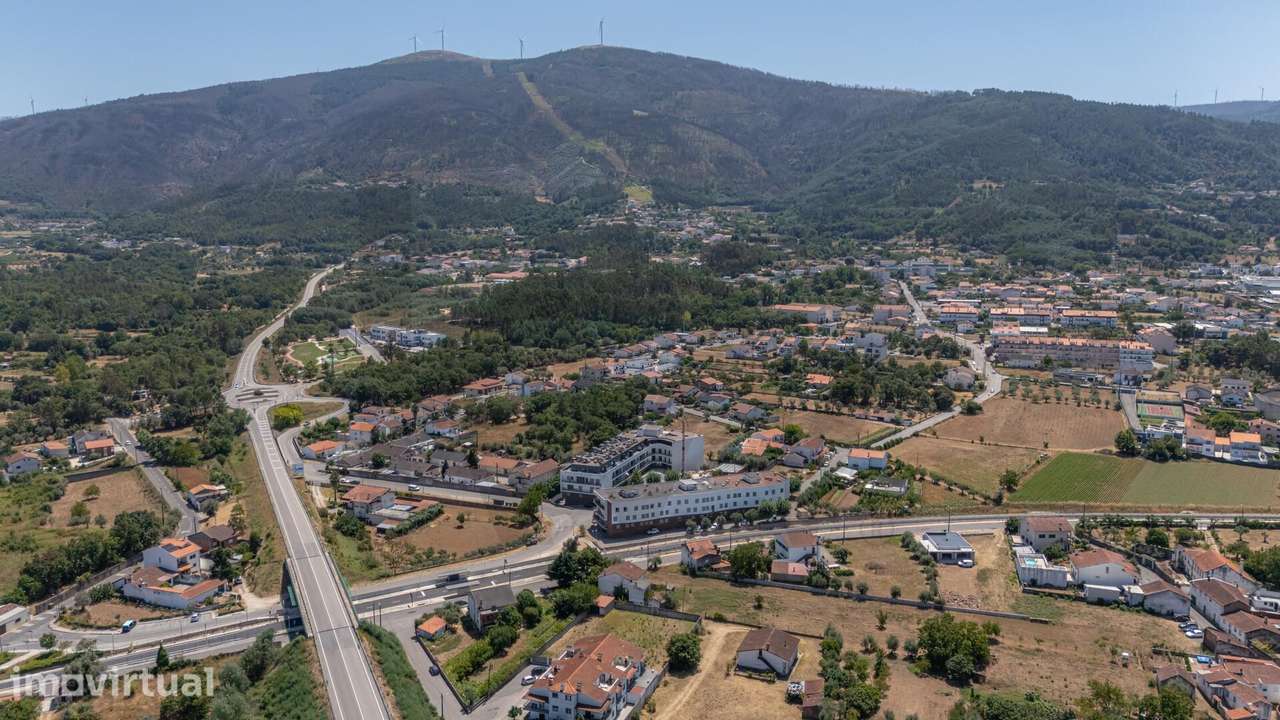 Moradia Independente na Lousã | Potencial de Investimento | Jardins | - Grande imagem: 4/28