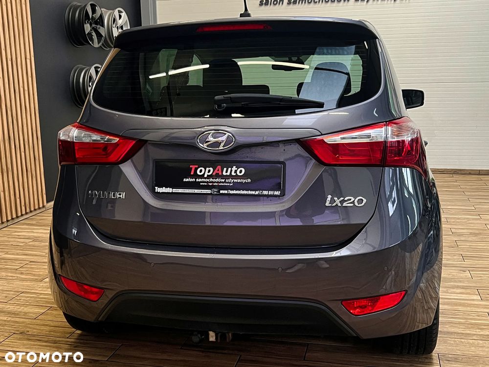 Hyundai ix20 1.4 Premium blue - 9