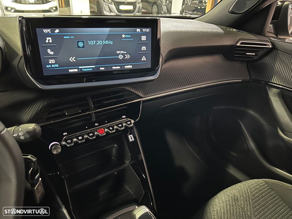 Peugeot 2008 1.2 PureTech Style - 18