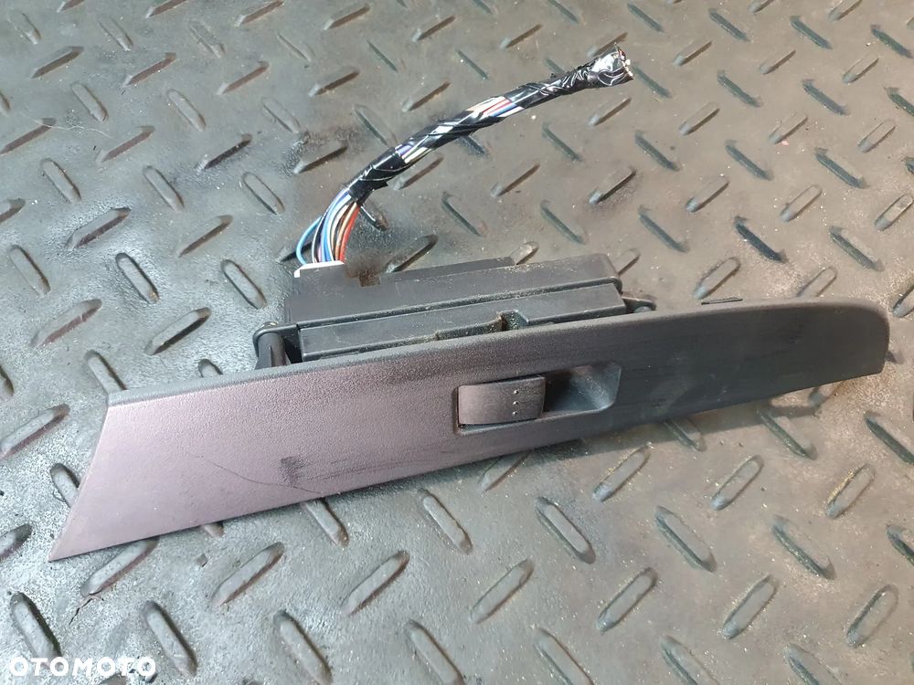 PRZEŁĄCZNIK PRAWY TYŁ MAZDA 3 I BK  03-09R 03123120BP4K - 1