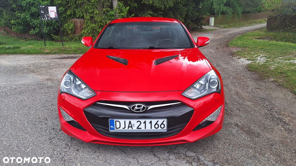 Hyundai Genesis Coupe - 21