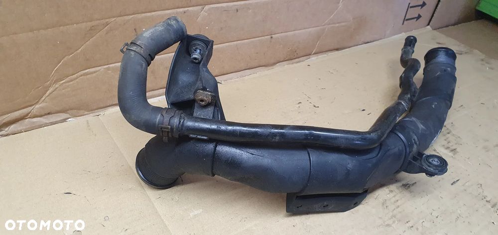 Przewód wąż rura intercoolera VW Caddy III Lift 1K0145840AE - 3