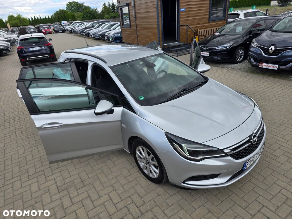 Opel Astra - 35