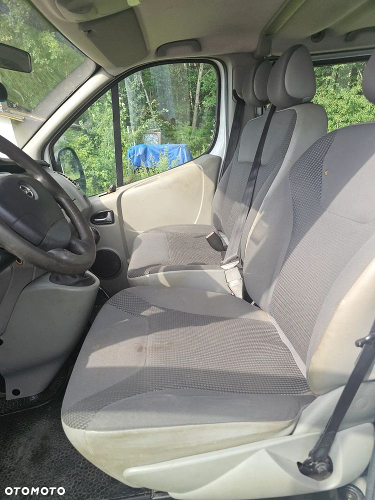 Opel Vivaro - 13