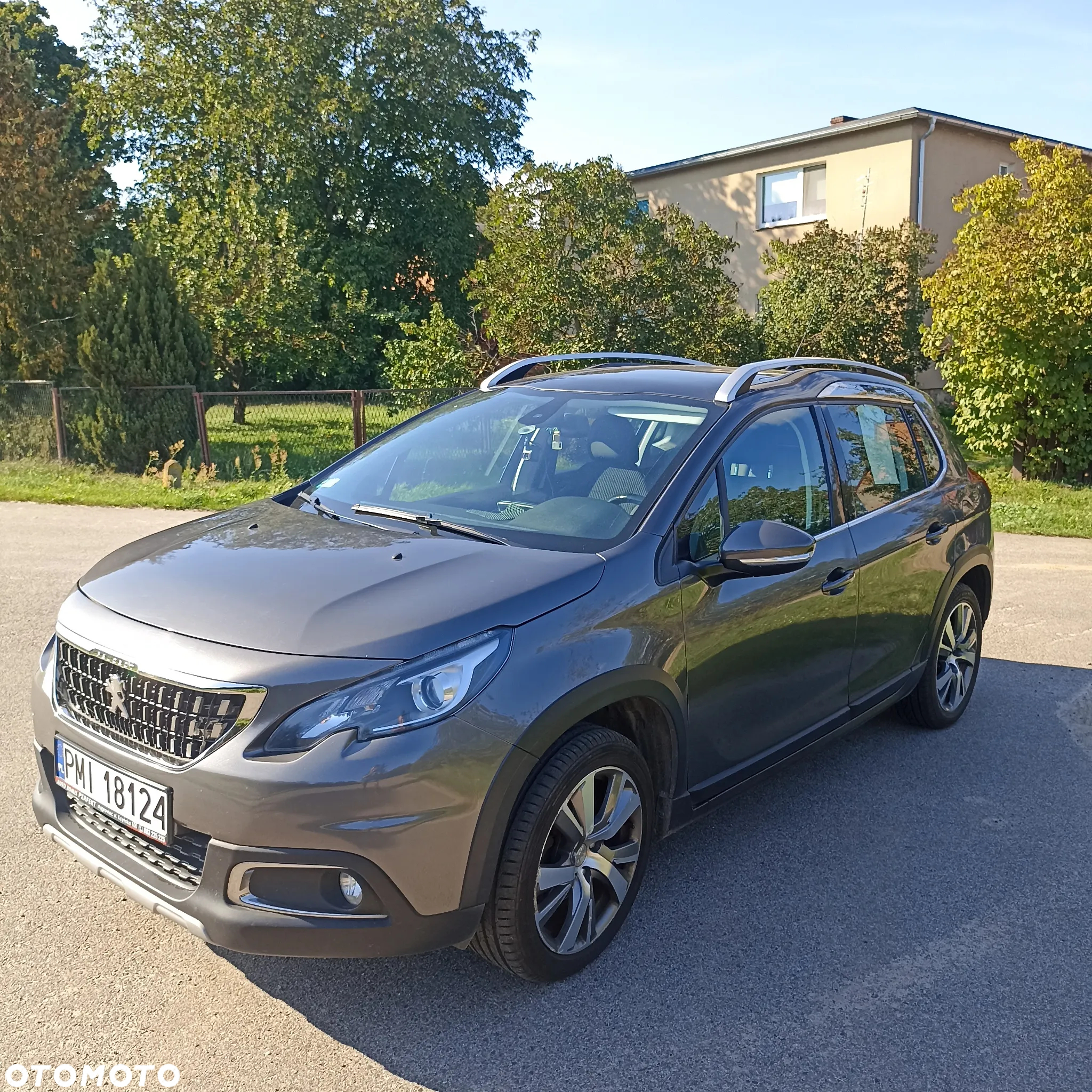 Peugeot 2008 1.2 Pure Tech Allure S&S - 29