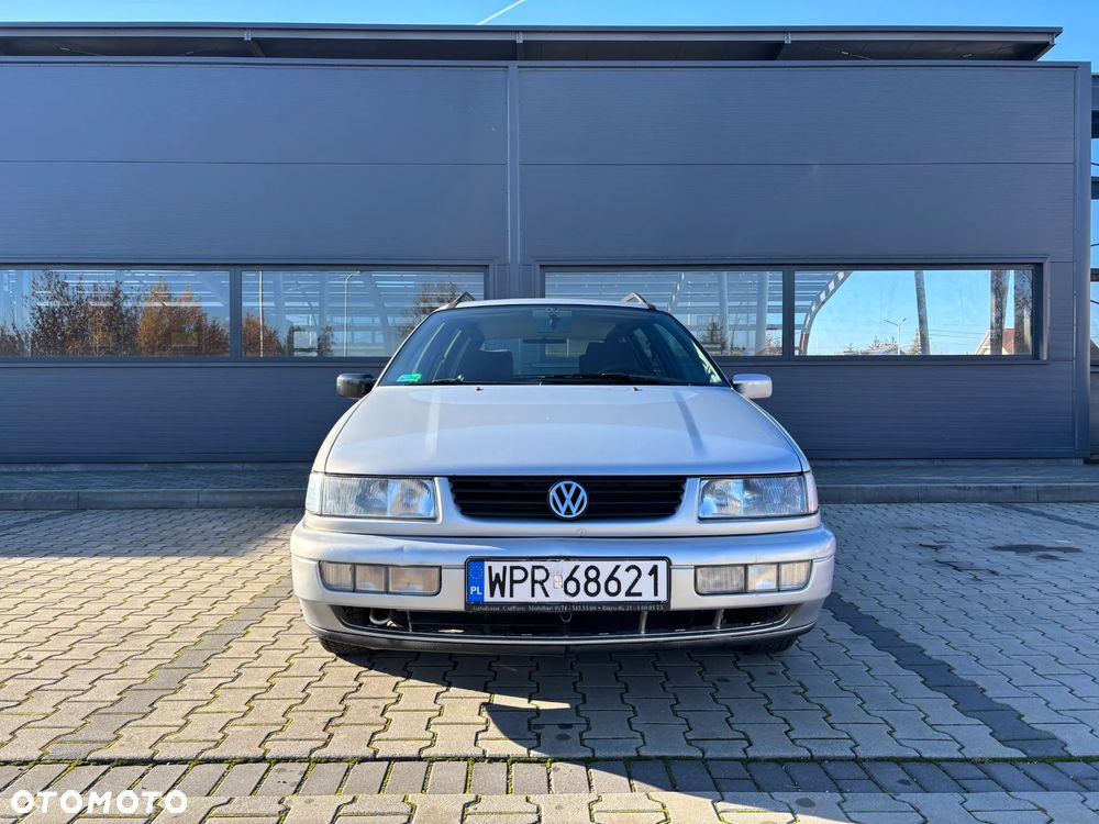 Volkswagen Passat Variant 1.8 GL - 9