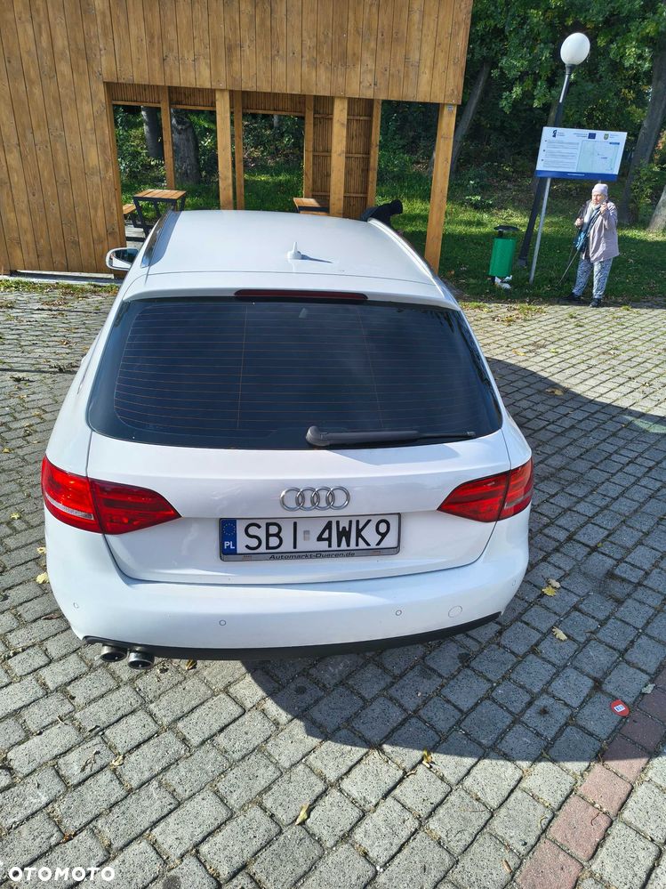 Audi A4 Avant 2010 photo 5