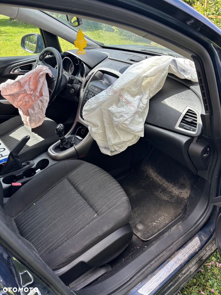 Opel Astra 1.4 Turbo - 4