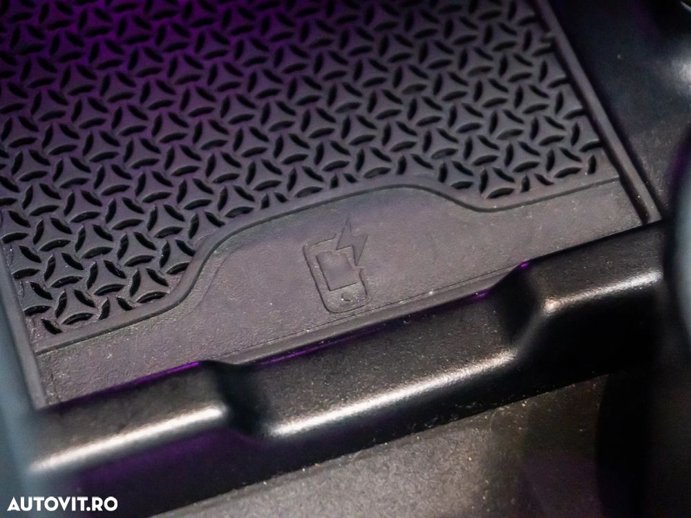 Mercedes-Benz GLC 300 e 4Matic 9G-TRONIC Edition Avantgarde - 30