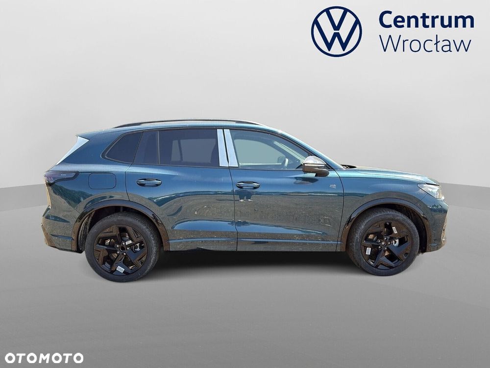 Volkswagen Tiguan - 12