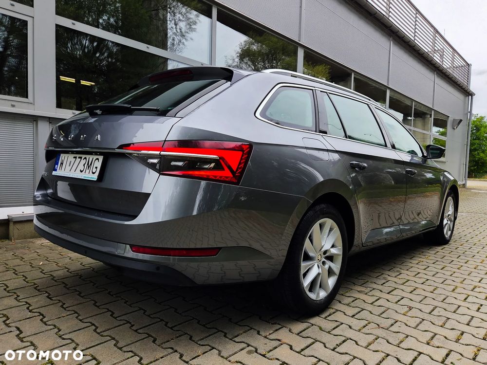 Skoda Superb 2.0 TDI SCR Ambition DSG - 3