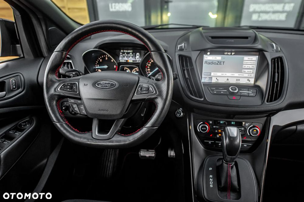 Ford Kuga 2.0 TDCi 4x4 ST-Line - 24