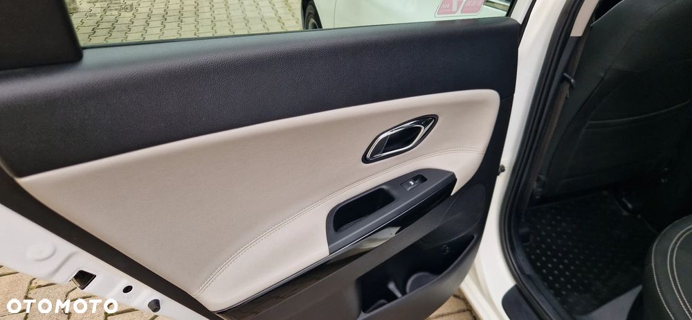 Kia Ceed 1.6 GDI L Business Line - 14