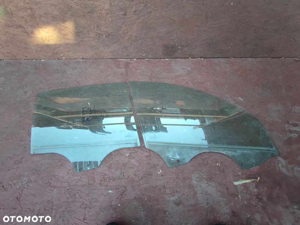 BMW E91 / E90 / E91 CLI / E90 LCI ORYGINALNE SZYBY BOCZNE ( DRZWI ) PEAWE PRZÓD / TYŁ / SZYBA PRZEDNIA PRAWA O NR.  51 33 7 060 264 /  51 34 7 119 978 OEM - 2